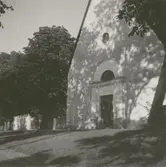 En församlingskyrka i Mortorp.