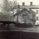 Bostadshus och jordkällare i Gamla staden.