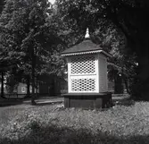 En brunnsöverbyggnad i Kölby.