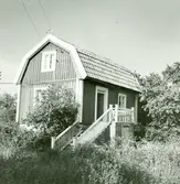 Bostadshus med källarstuga i Fagerum.