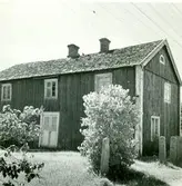 Motiv från en gård i Melby.