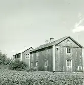 Motiv från en gård i Mellby.