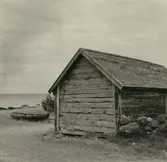 Sjöbod med halmtak i Norrböda.