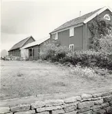 Norra längorna till E. Anderssons gård i Valsnäs.