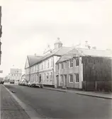 Magistern 12, Storgatan. Trähus under rivning för att lämna plats för kontorshus för Kalmar kommun.