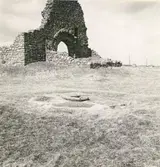 S:a Britas källa i förgrunden.