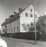 Äldre flerbostadshus på Malmen i Kalmar.