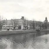 Södra Kanalgatan - landstingshuset före utbyggnad.