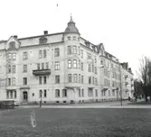 Flerbostadshus på Vegagatan.
Foto: Manne Hofrén 1962.