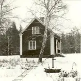 Norrkvill station på nedlagda järnvägen Vimmerby - Ydrefors. Från Nordväst.