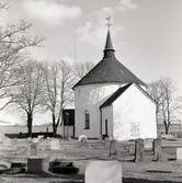 Voxtorps kyrka, en av Sveriges åtta rundkyrkor.