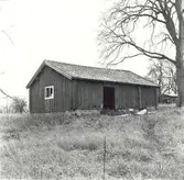 Fårhus vid Döderhults prästgård.