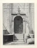 Anderzénska huset. Gårdsportal.