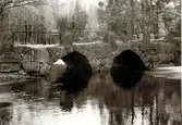 Stenvalvbro (fornvårdsobjekt 138) över ån i Björnebro.