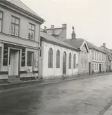 Bostäder och butik på Fiskaregatan 7.