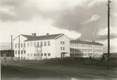 Lindöskolan. Kalmar under byggnad 1944-45. Skolan ersatte den slitna skolan på Ängö.