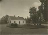 Sundtorps gård, östra flygeln. Nuvarande huset byggt 1822-1839. Tidigare var det två byggnader vilka även fanns på 1760-talet.
