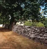 Stenmur i Stensbergsparken.