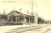 Vykort md motiv från Förlösa järnvägsstation.