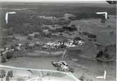 Flygfoto över Mönsterås kyrka taget 1935.