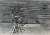 Flygfoto över Gärdslösa på Öland 1935.