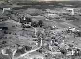 Flygfoto över Ålems kyrkby.