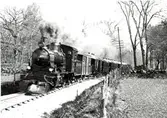 KBJ 21 med persontåg på linjen Skällbyallén (Tysken) 1920 - talet.