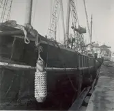 Anna av Saltvik vid kajen till Tullhamnen 1951. Skonert byggd 1854 i Marstal.