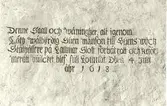 Sven Månssons sal på Kalmar slott. På väggen till vänster om ingångsdörren befintlig inskription målad den 4 juli 1618, då Sven Månsson Eketrä var ståthållare på slottet. Rummet ingick i hans bostadsvåning.