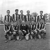 Karlslunds fotbollslag.
April 1956.