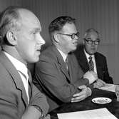 Blindas förenings årsmöte.
April 1956.