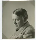 Anders, Ture.
Konstnär i Arvika.
50 år. 17/4 ? 1931.