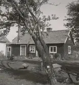 Stuga på Christinelunds gård, Vassmolösa.