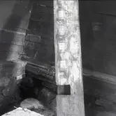 Kyrkan i Kråksmåla, senmedeltida målning på golvbjälke påträffad vid restaurering.