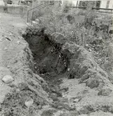 Öst-västra schaktet nummer ett.
Fotograferat mot öster.

Fotograferat mot sydväst.

Foto: M.Ockborn/E.Rehme.