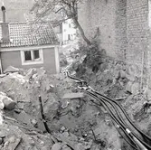 Kabeldragning vid hus på Malmen i Kalmar. Spår av stadens yttre befästningar.