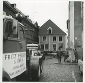 Areskogska husets flyttning 30.9. - 3.10. 1970. Huset på Västra Sjögatan.