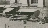 Torghandel på Stortorget på 1890-talet.