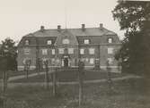 Tingshuset i Högsby. Byggnaden, som uppfördes 1917, är numera kommunalhus för Högsby kommun.