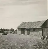 Ladugård uppförd i sten i Torp på Öland.