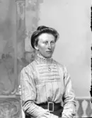 Ateljé. 
Ester Mattson, Torsvid. 
Fotograf: Ellen Kock? Axel Lundbäck m.fl. 
Gullspångssamlingen.
Bilder från Gullspång med omnejd.