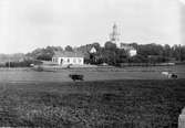 Skärkinds station 1900.

Dagmar Eriksén drev fotofirma i Skövde (Södra Långgatan 12), Söderköping, Norrköping (Drottninggatan 36), Katrineholm och Stockholm (Drottninggatan 55). Dotter till fotograferna Annie och P. A. Eriksén. Deras övriga barn Harald, Hilda, Söborg och Anton var också fotografer.