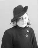 Firman Ad. Lidwall i Tidaholm etablerades 1862. Mivis Lidwall f. 1856 och Adolf Lidwall drev den tillsammans med sin dotter Signe.