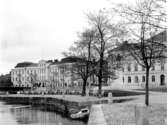 Residenset och Karlstads stadhotell.
Dubbelplåt.