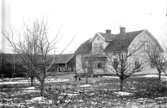Larsagården, Lunne utanför Tidan.Ägare Gustav Karlssons sterbhus.