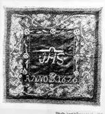 Deponerad i Västergötlands Museums samlingar.