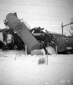 Thure Elgåsen, f. 26/6-1910. d. 6/9-1985. 
Tivedenkännare, konsthantverkare, scoutledare och hembygdsföreningsman. 
Övrig information se personarkiv i Västergötlands museum, Skara.