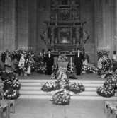 Seminarievaktmästare Rudolf Anderssons jordfästning, december 1951. Skara.