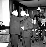 Skara. Hushållningssällskapet. Landshövding Domö överlämnar utmärkelser.