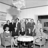 30-årsjubileum 1955.
Stående från vänster nr ett och två fröknarna Sorenius och Lindvall, nr fem fru Ekberg.